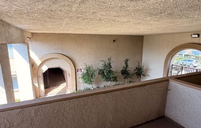 1 bed, 1 bath, 713 sqft, $1,995, Unit B053