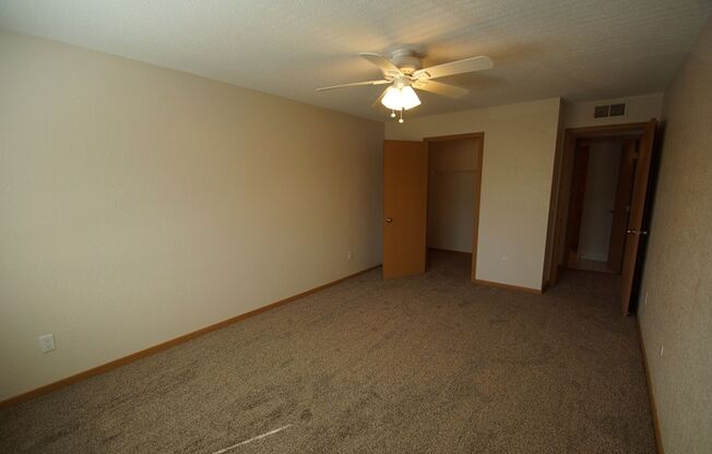 1 bed, 1 bath, 780 sqft, $1,374, Unit 220