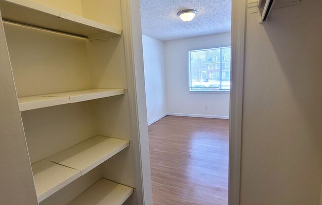 1 bed, 1 bath, 465 sqft, $625, Unit Unit 14