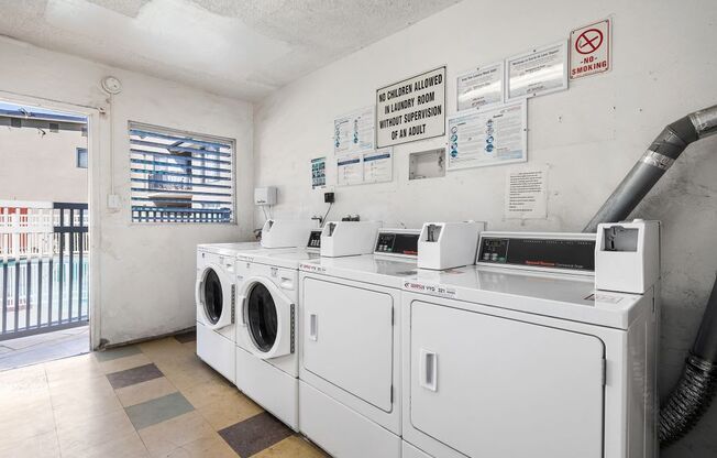 Apartments for rent in Los Angeles Laundry Room