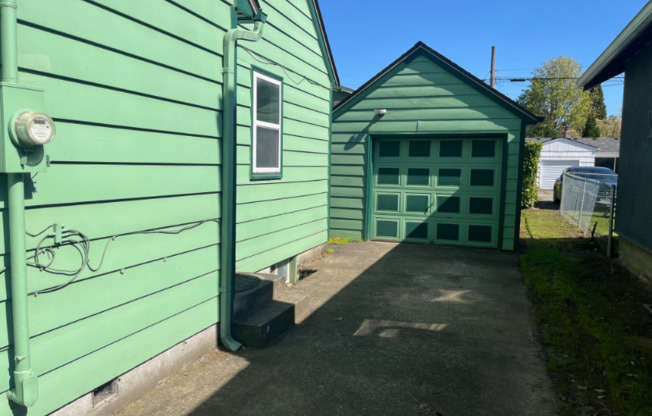 4937 N WILLAMETTE BLVD