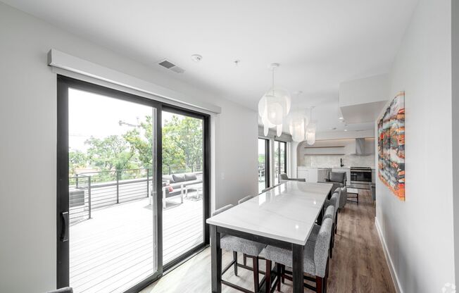 1 bed, 1 bath, 120 sqft, $1,325