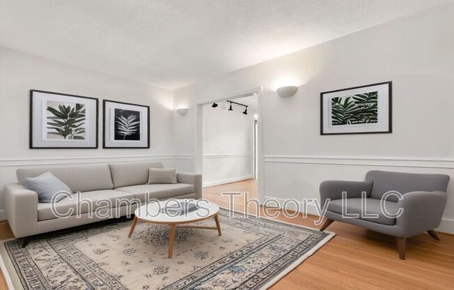 11 E ROSEMONT