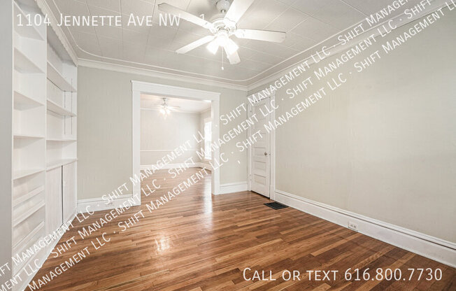 1104 JENNETTE AVE NW