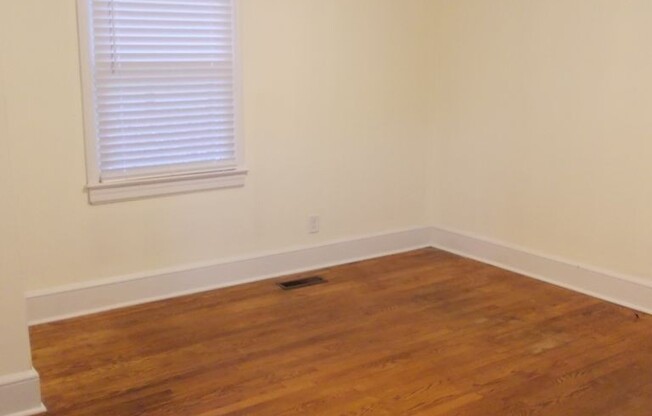 2 beds, 1 bath, $1,500