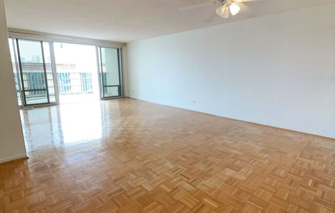 2 beds, 2 baths, $3,500, Unit # 1212