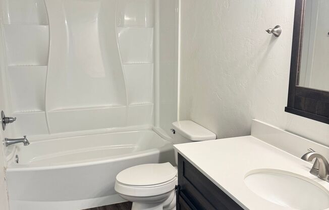 2 beds, 2 baths, 1,056 sqft, $1,375, Unit 4115
