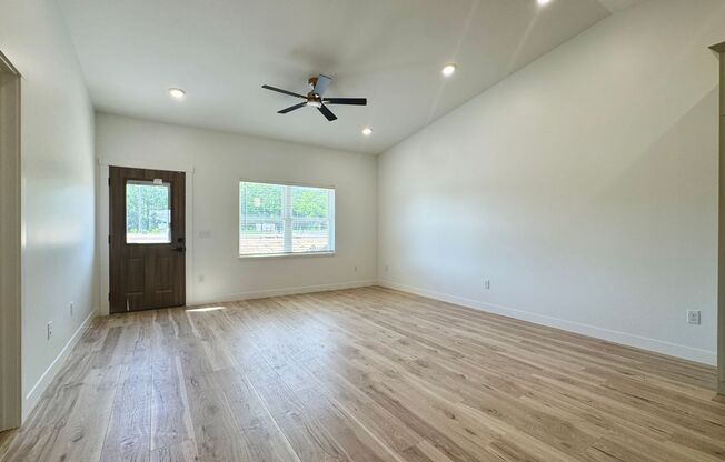 Move-In Special! New 2 Bedroom Villas