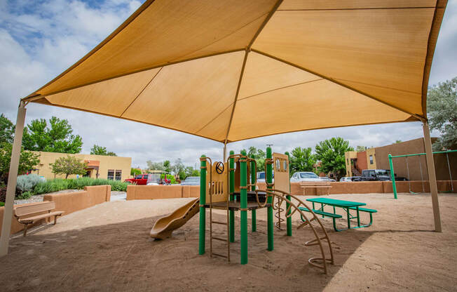 Family friendly apartments Santa Fe with children's playground
