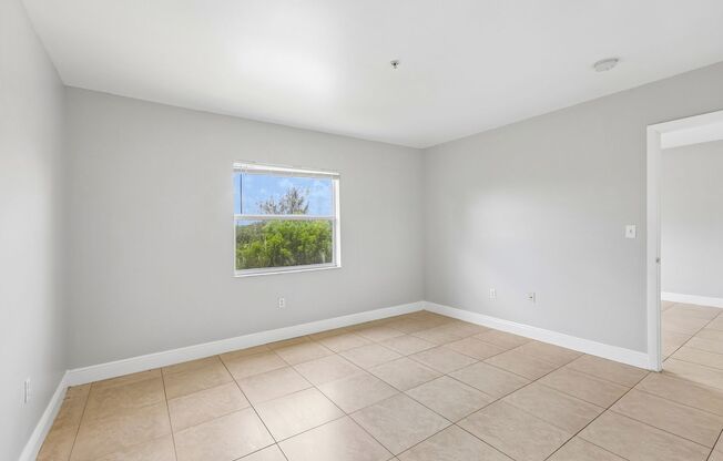 2 beds, 2 baths, $2,200, Unit R- 207