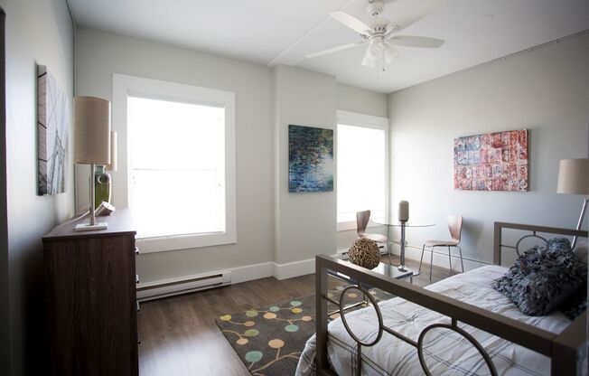 Studio, 1 bath, 255 sqft, $1,395, Unit 1024
