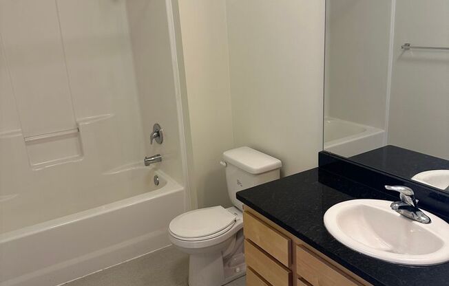 2 beds, 2 baths, 1,000 sqft, $1,395, Unit 410