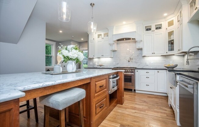 77 HODGE RD