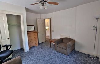 1 bed, 1 bath, $1,290