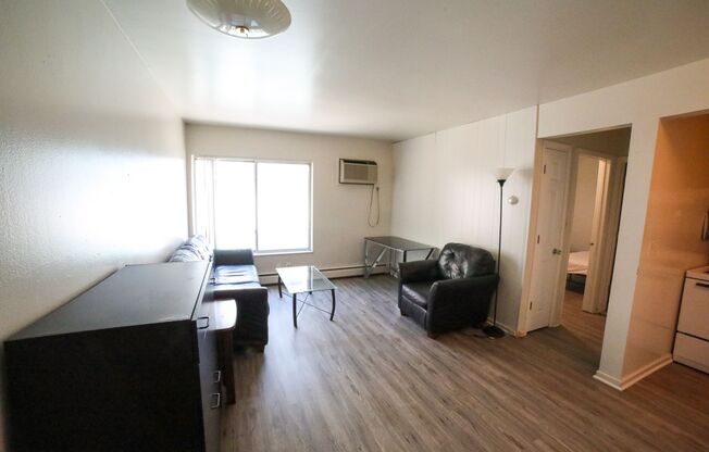 1 bed, 1 bath, 469 sqft, $1,750, Unit 09