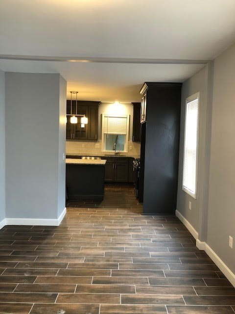 2 beds, 1 bath, 1,000 sqft, $2,700, Unit 157