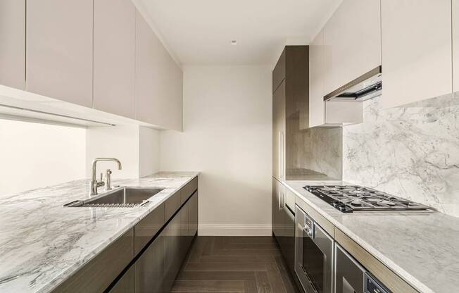 301 AVE 2231
