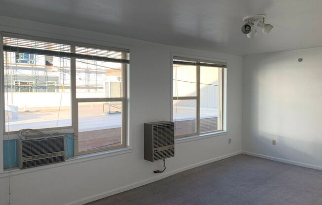 1 bed, 1 bath, 550 sqft, $1,095, Unit Unit 7