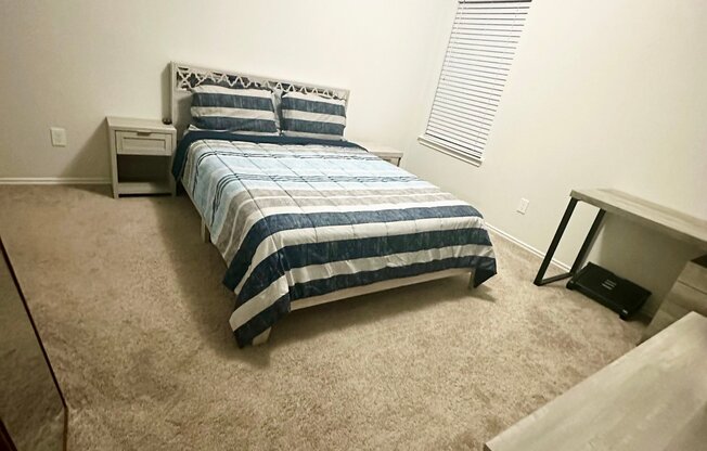 1 BOLLARDPOINT LN