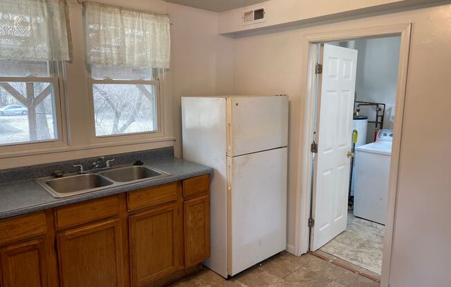 1 bed, 1 bath, $750