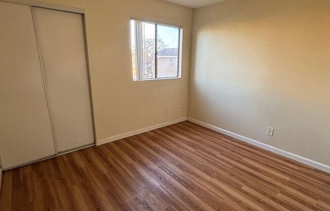 3 beds, 2 baths, 1,050 sqft, $2,700, Unit 2573-11