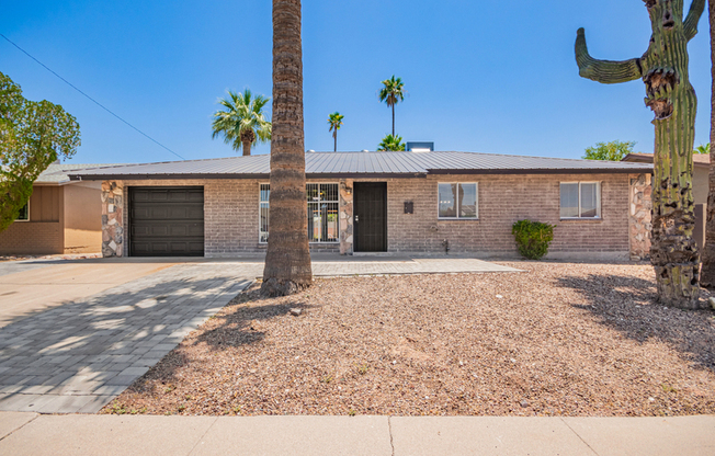 7813 E CYPRESS ST