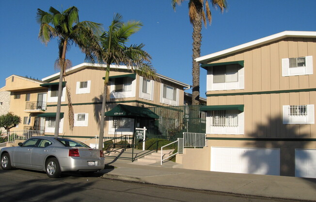 1 bed, 1 bath, 582 sqft, $1,995, Unit A09