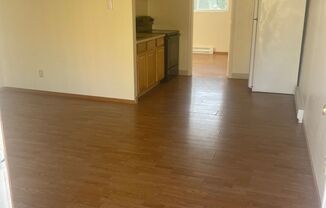 1 bed, 1 bath, $1,250, Unit 4