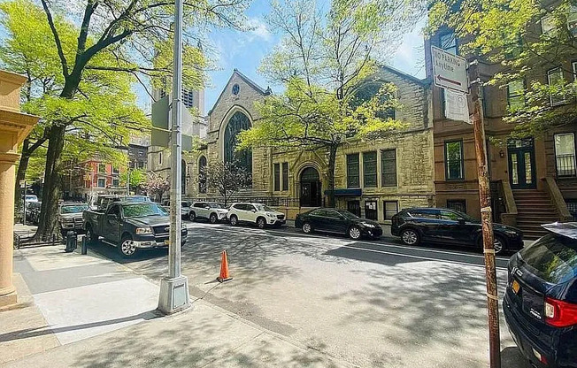 315 W 91 ST