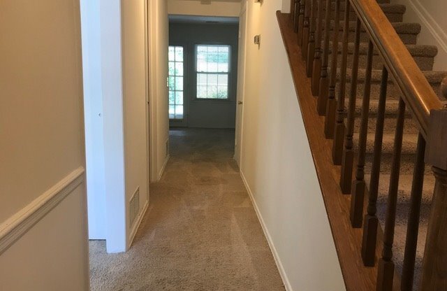 Gorgeous Townhome In Winston-Salem!