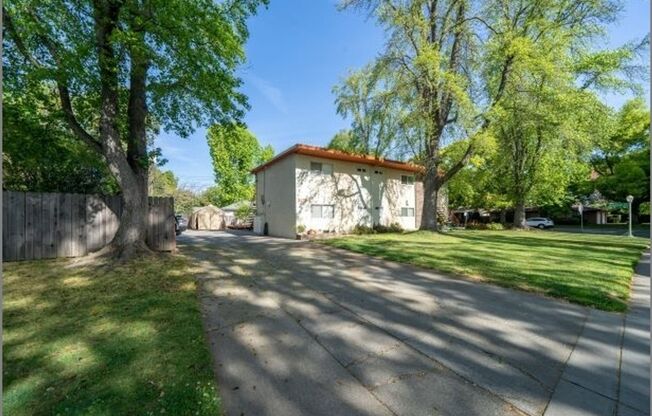 5479 Carlson Dr