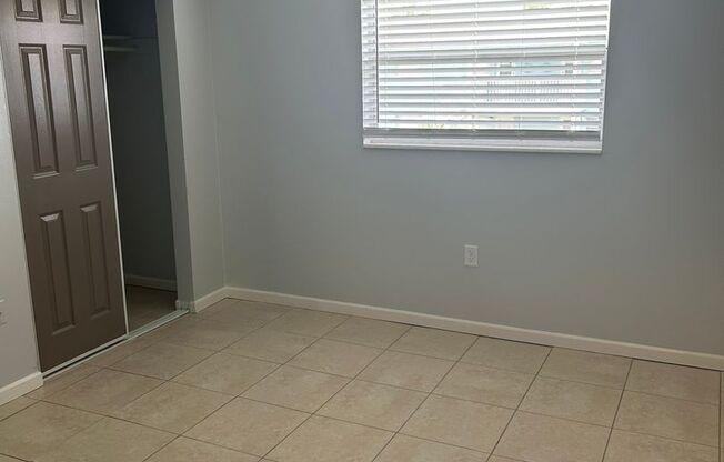 1 bed, 1 bath, 650 sqft, $1,279, Unit 203