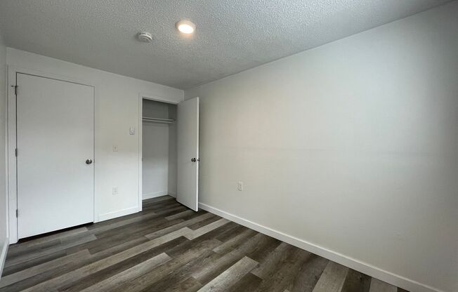 2 beds, 1 bath, 600 sqft, $1,095, Unit Unit 4