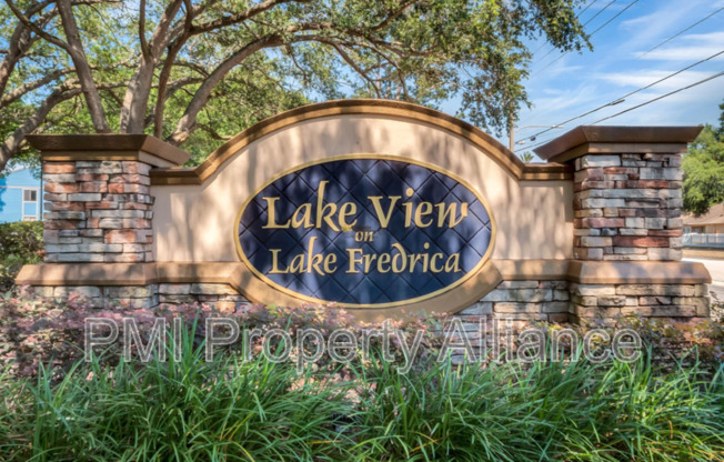 2972 OAK PARK WAY