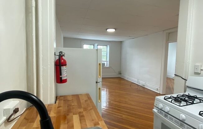 1 bed, 1 bath, 480 sqft, $1,900, Unit D08