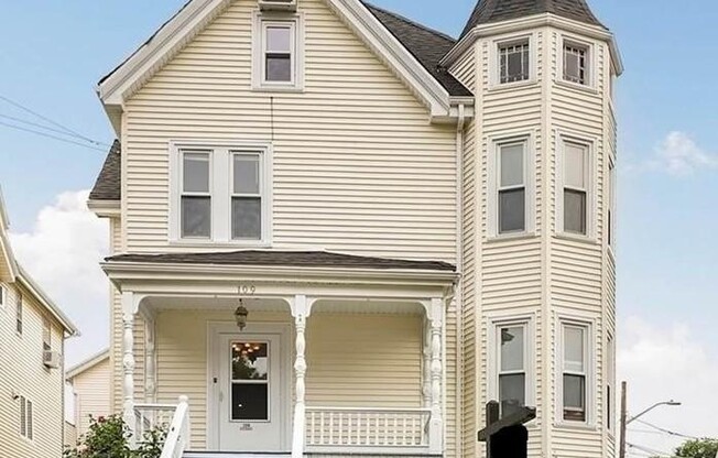 109 WALNUT ST
