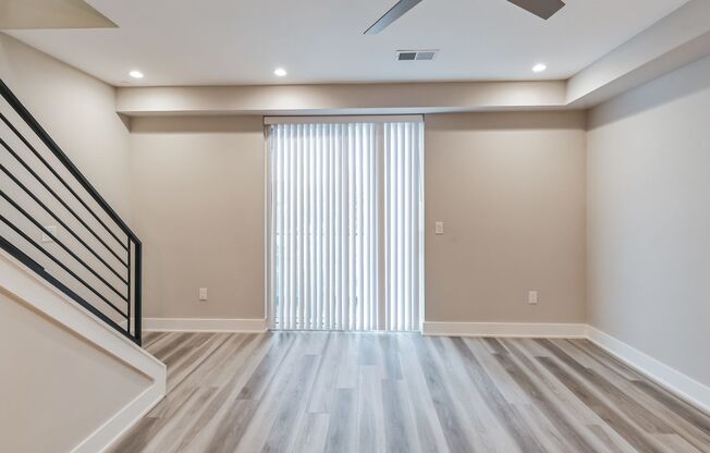1 bed, 1.5 baths, 1,075 sqft, $1,695, Unit B3-U4
