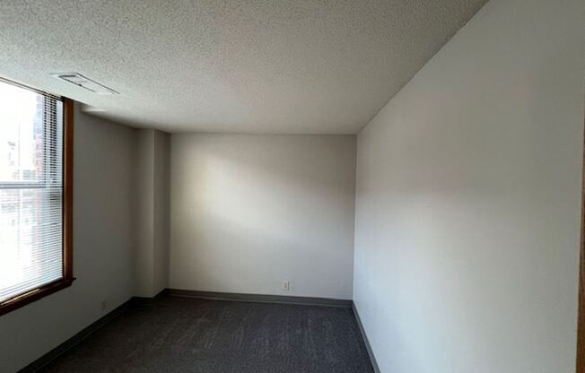 2 beds, 1 bath, 800 sqft, $975, Unit 508