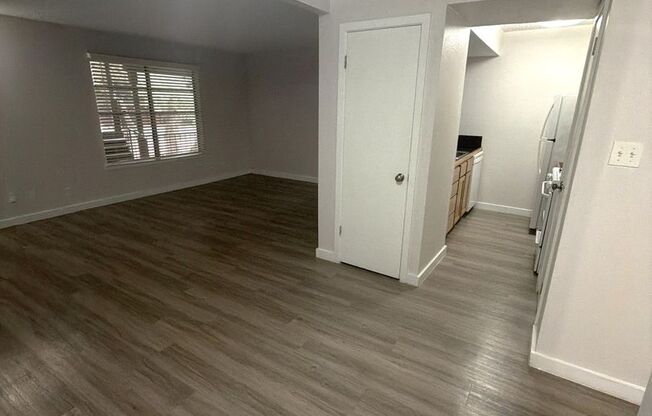 1 bed, 1 bath, 700 sqft, $999, Unit ELP2200-204