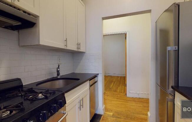 2 beds, 1 bath, 550 sqft, $3,850, Unit 1A