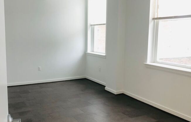 2 beds, 2 baths, 900 sqft, $2,099, Unit 307