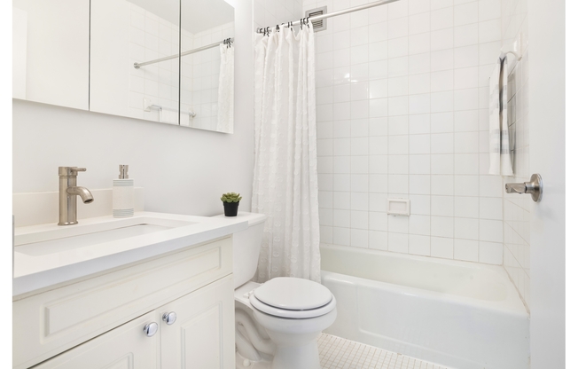 Studio, 1 bath, $3,495, Unit 7H