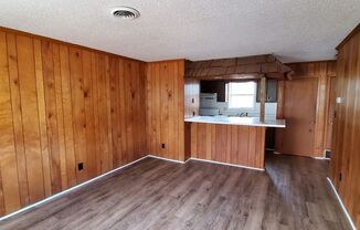 1 bed, 1 bath, $795, Unit D