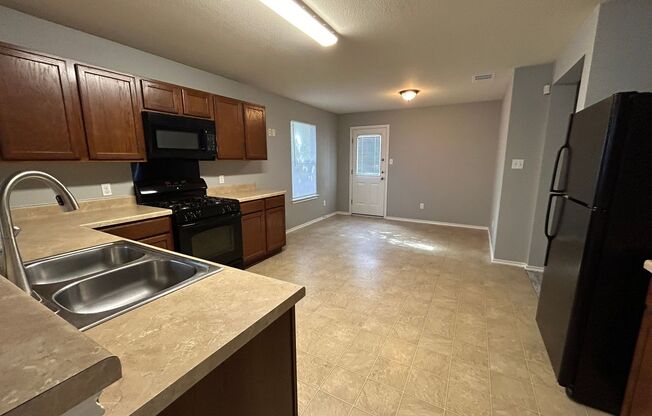 3 beds, 2 baths, $1,795