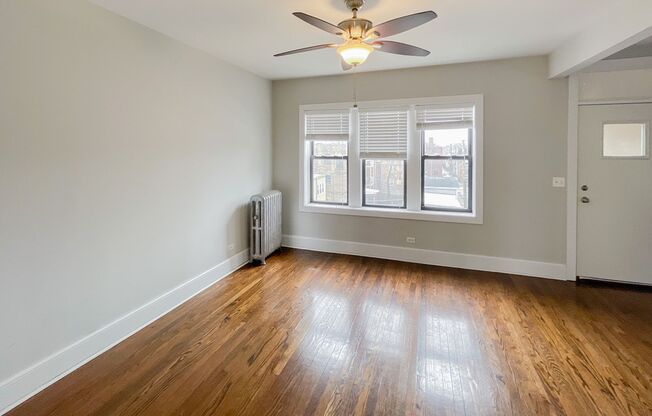 2 beds, 1 bath, 1,105 sqft, $2,550, Unit 2211-3