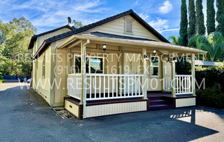 Charming Home For Rent in Citrus Heights! Available Now!