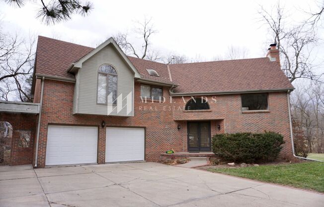 Stunning Rockbrook Townhome