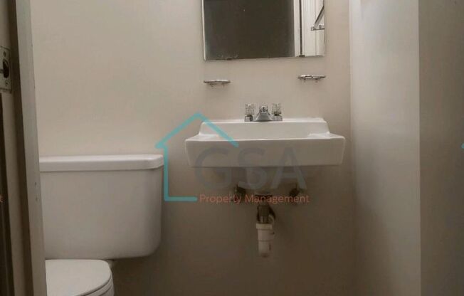 2 beds, 1.5 baths, 975 sqft, $950, Unit Cliffwood Terrace-4302-4E