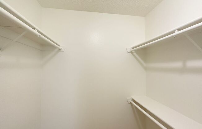 1 bed, 1 bath, 495 sqft, $1,079, Unit F11