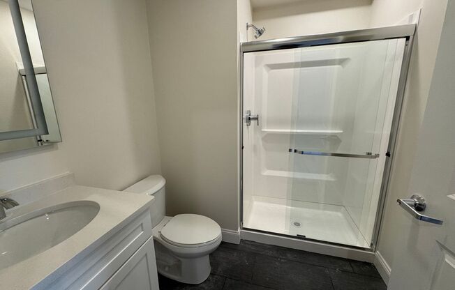 Studio, 1 bath, 345 sqft, $1,900, Unit 504